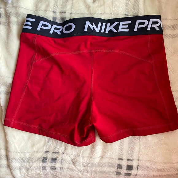 Red Nike pro shorts! - Picture 3 of 4